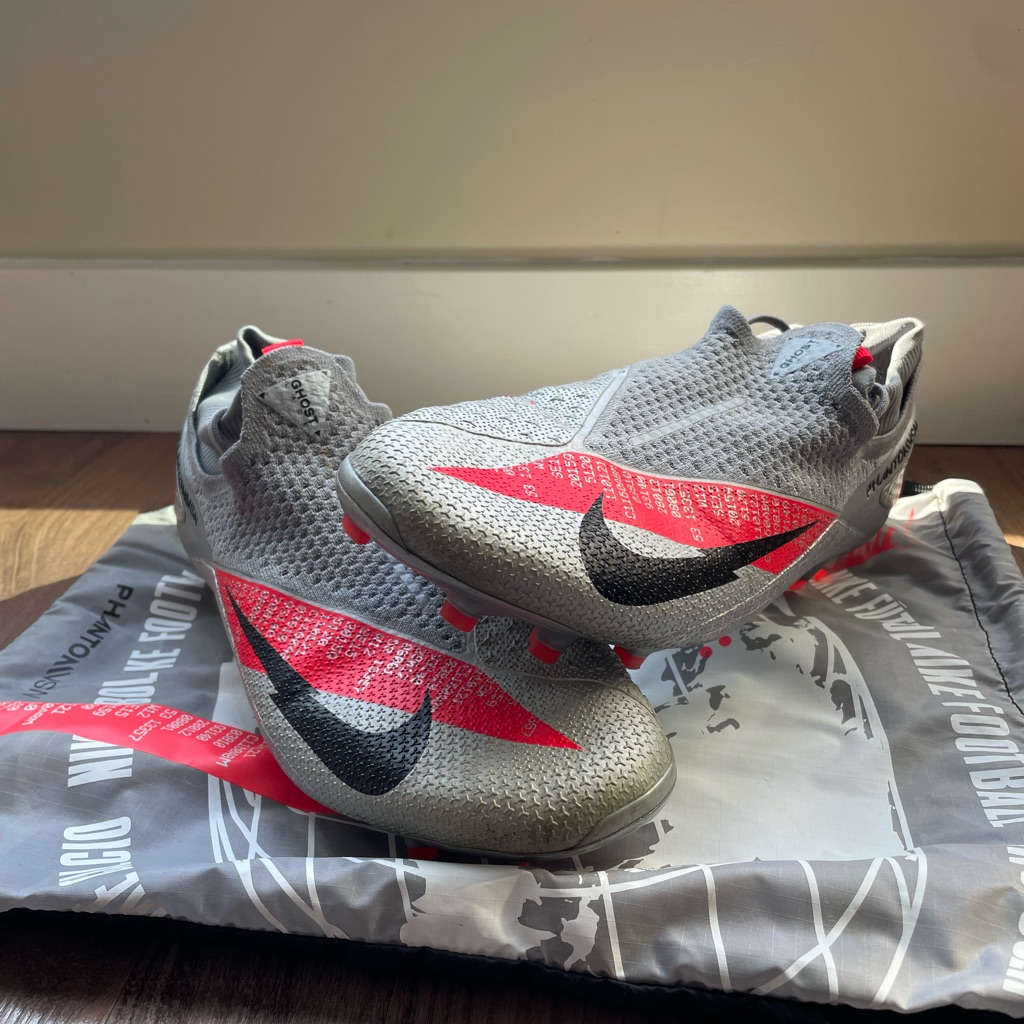 Nike Phantom Vision 2 Elite Soccer Cleats